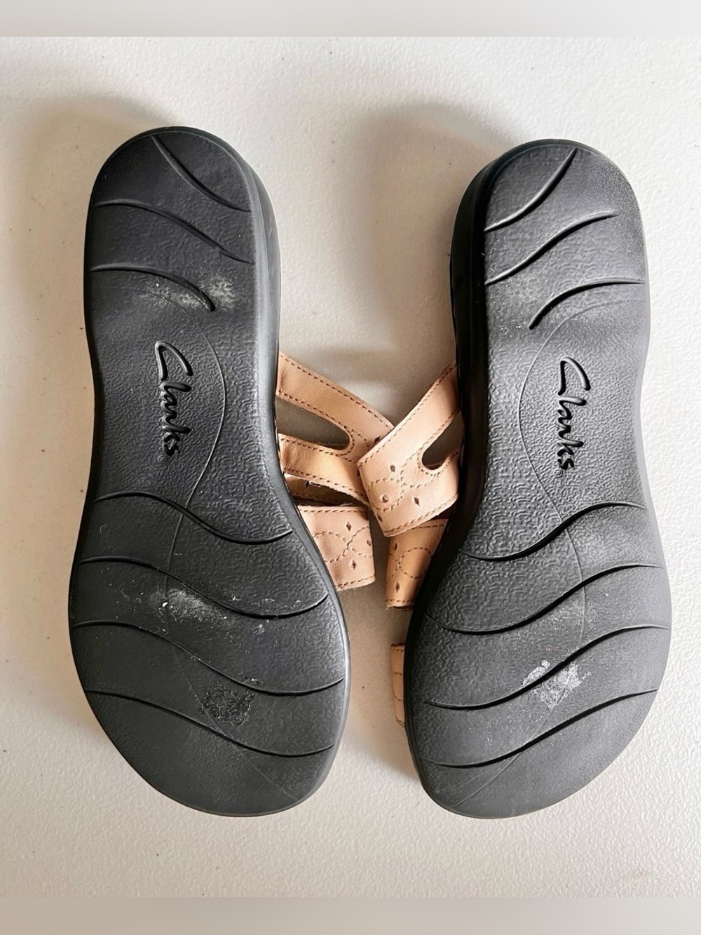 Clarks Leisa Cacti Open Toe Sandals Slip On Size 8. - Picture 4 of 4